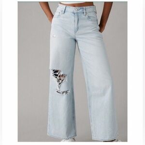 AE Strigid Super High-Waisted Baggy Wide-Leg Ripped Ankle Jean